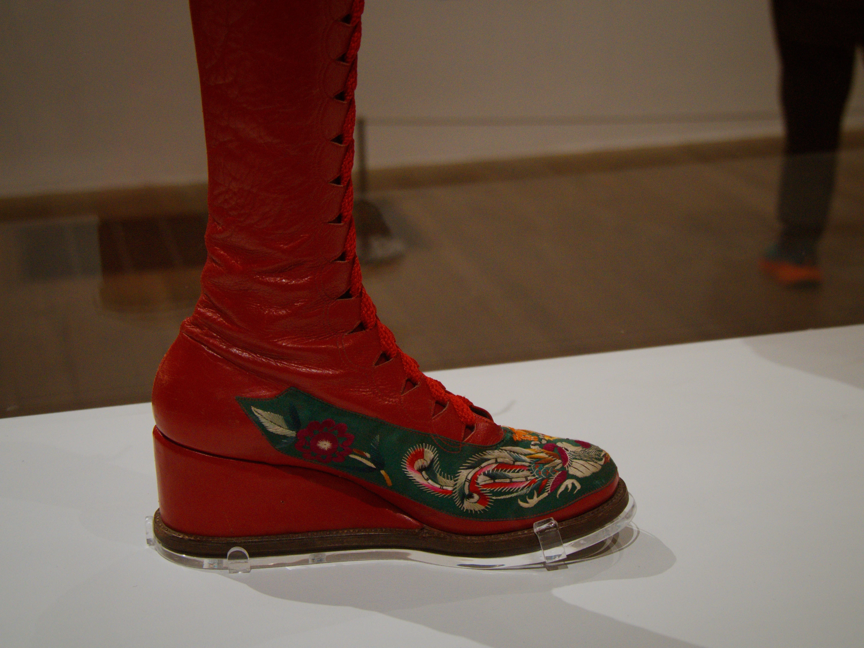 Frida’s orthopedic corsets on display